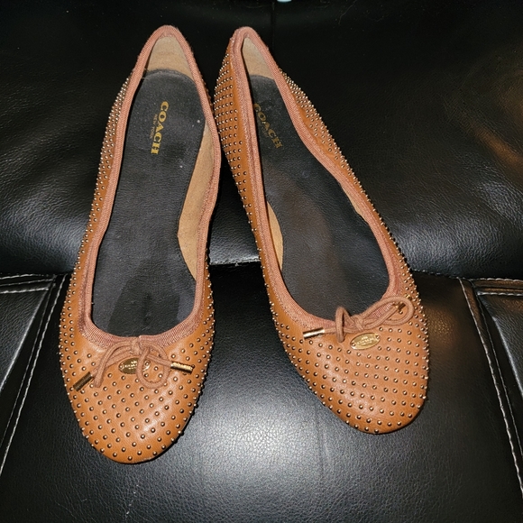 Coach Shoes - Misses sz 8 Coach leather gold beaded shoes